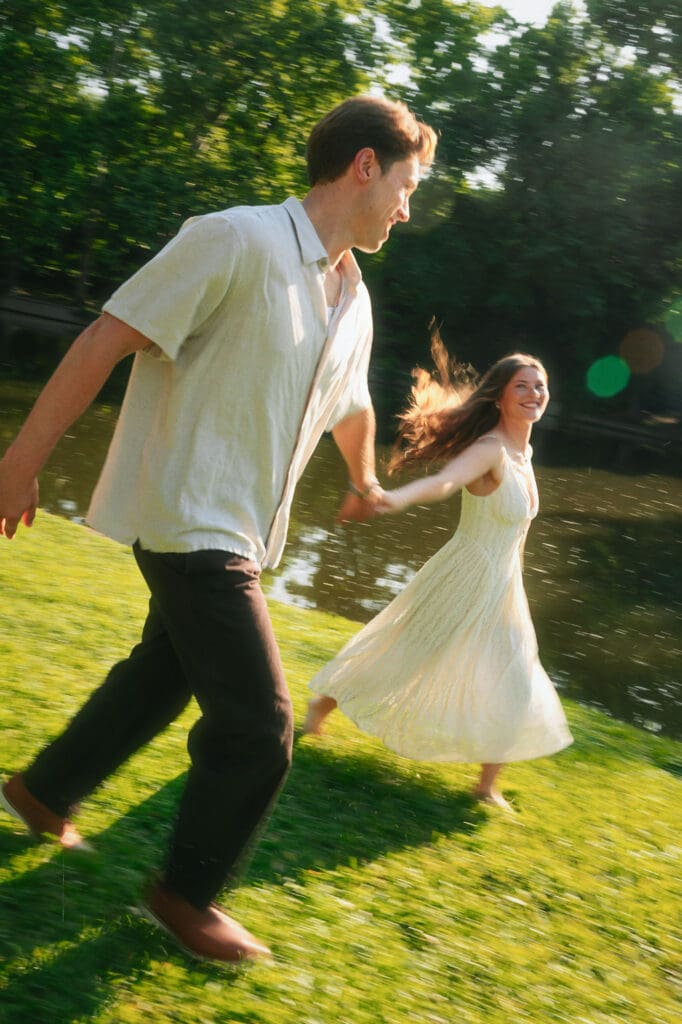 Amelia and Jared walking together during their Dallas engagement session